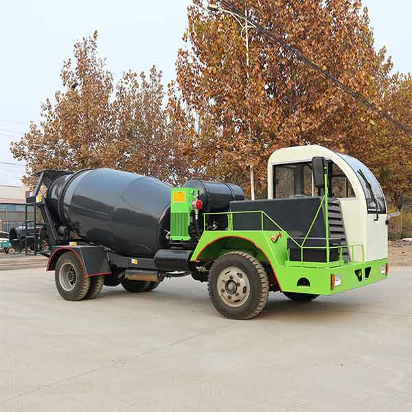 On-Site Concrete Mixer Truck